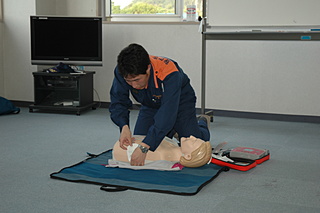 AED操作法の説明